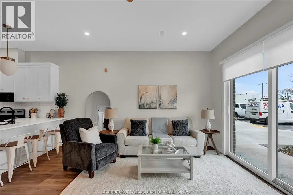 12 Mill Street West Unit# 407, Tilbury